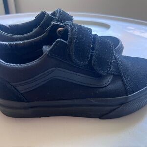 Vans Black Old Skool Velcro Sneakers new without tags
